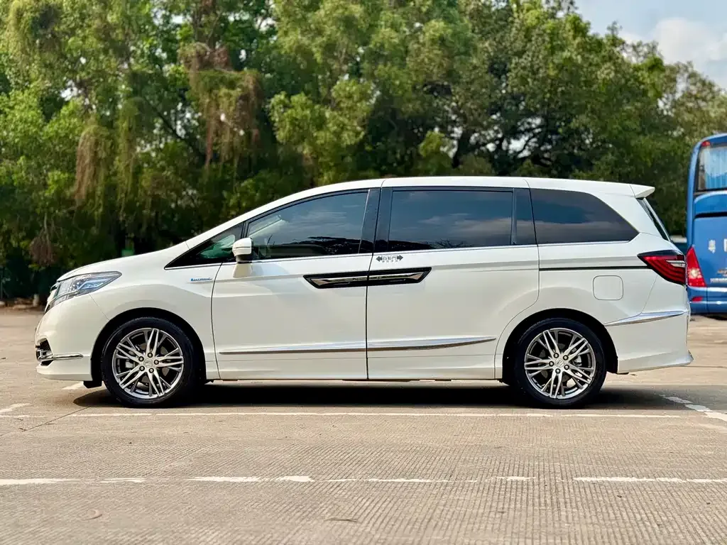 Honda Elysion — фото 6