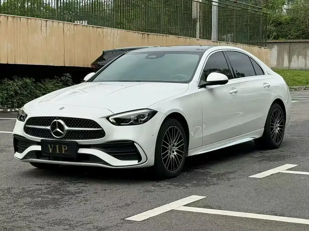 Mercedes-Benz C-Class — фото 1
