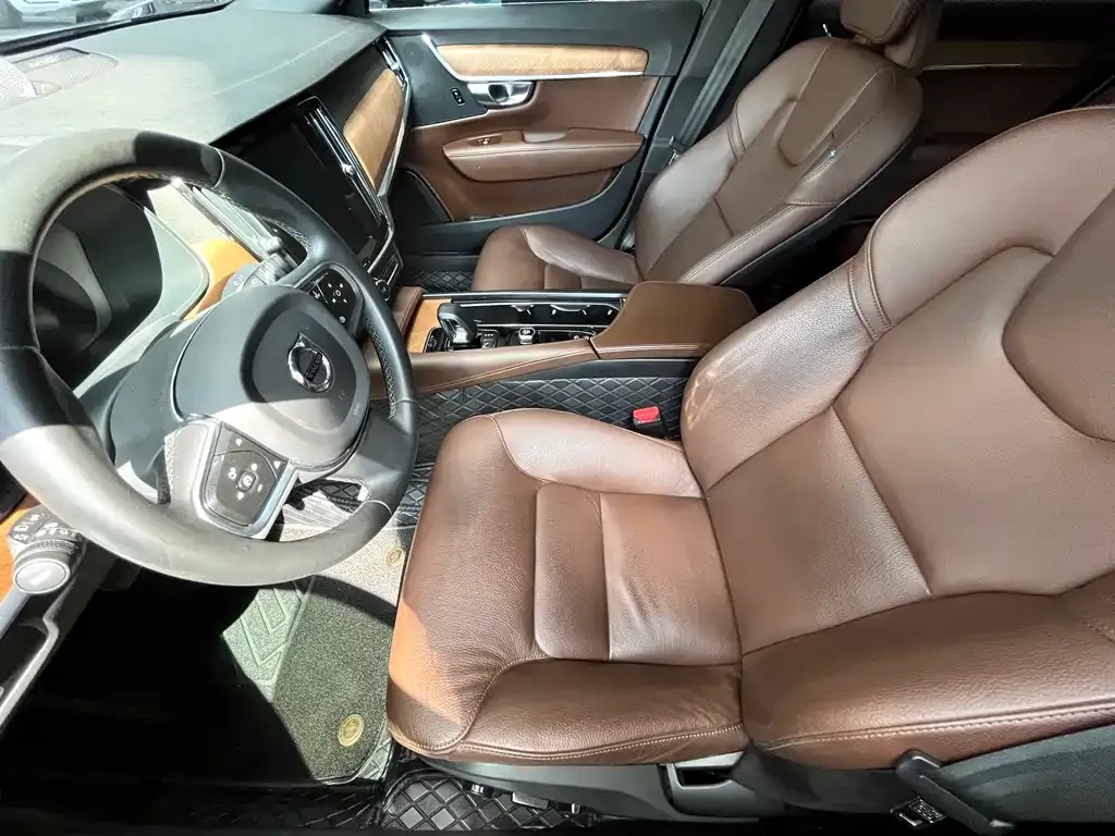 Volvo S90 — фото 10