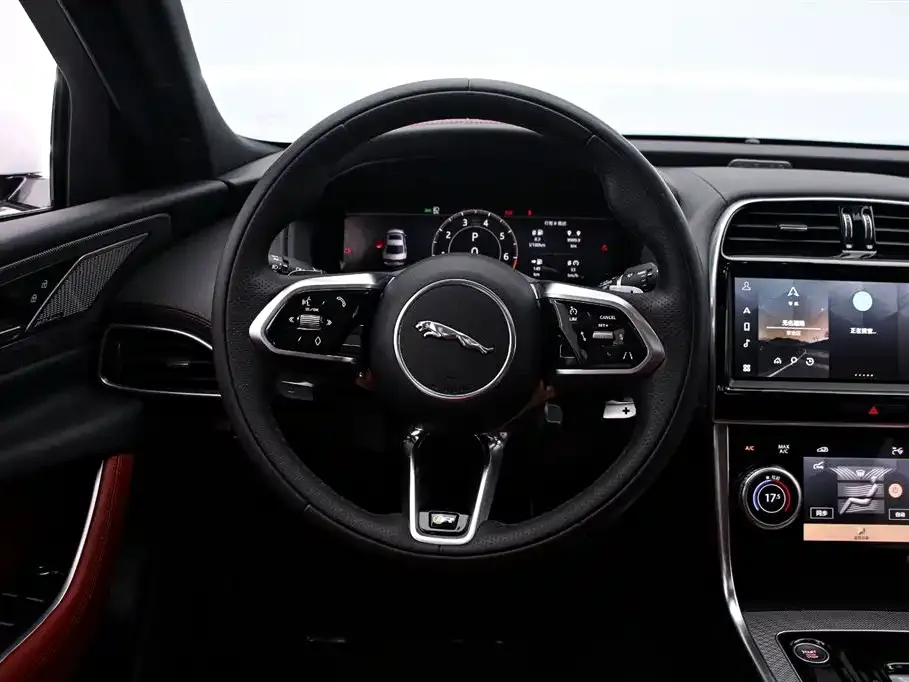 Jaguar XEL — фото 10