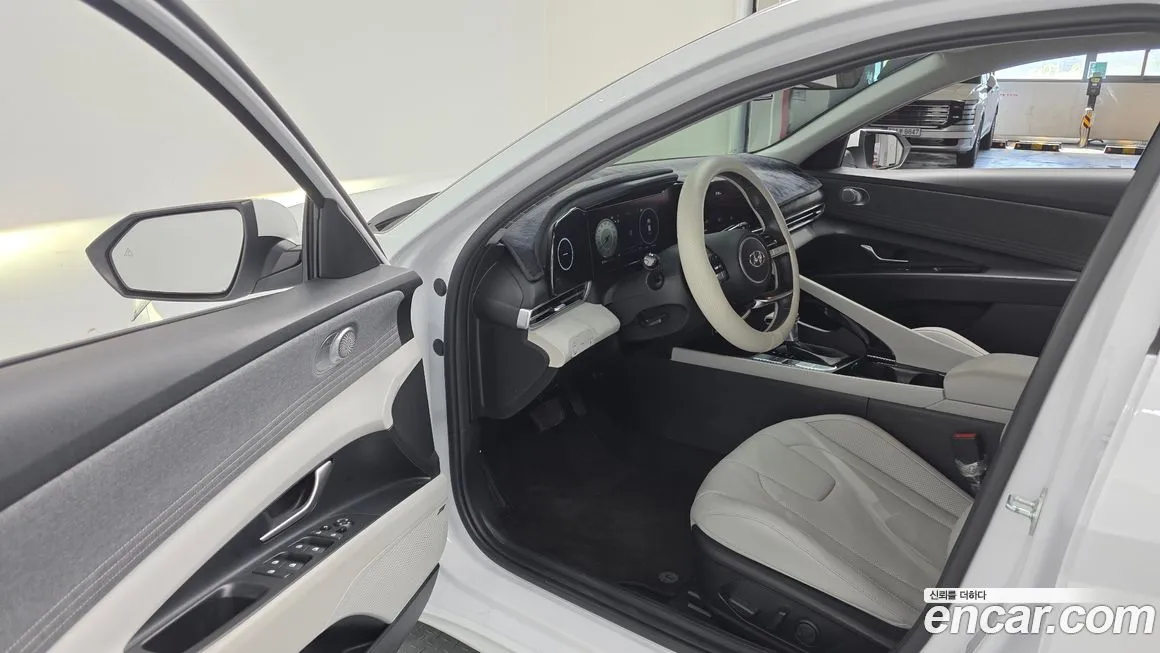 Hyundai AVANTE 2021 из KR, фото 4