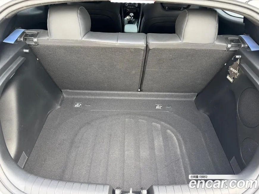 Hyundai Veloster 2021 из KR, фото 2