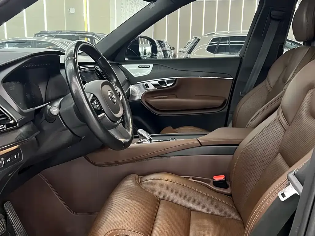 Volvo XC90 PHEV 2022 из CN, фото 7