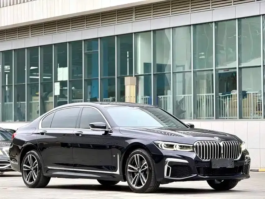 BMW 7 Series 2021 из CN, фото 9