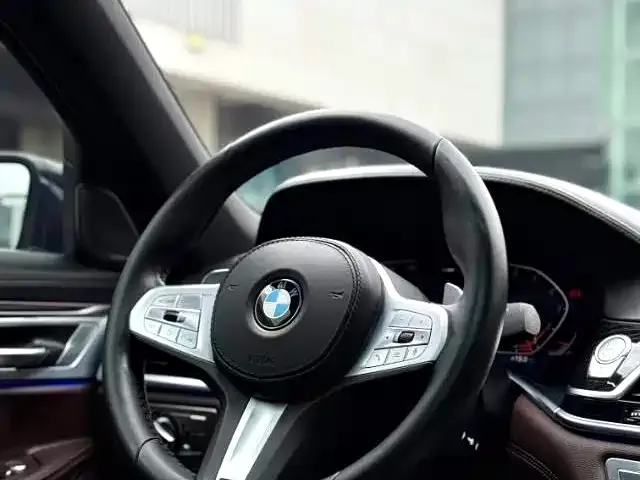 BMW 7 Series 2021 из CN, фото 2