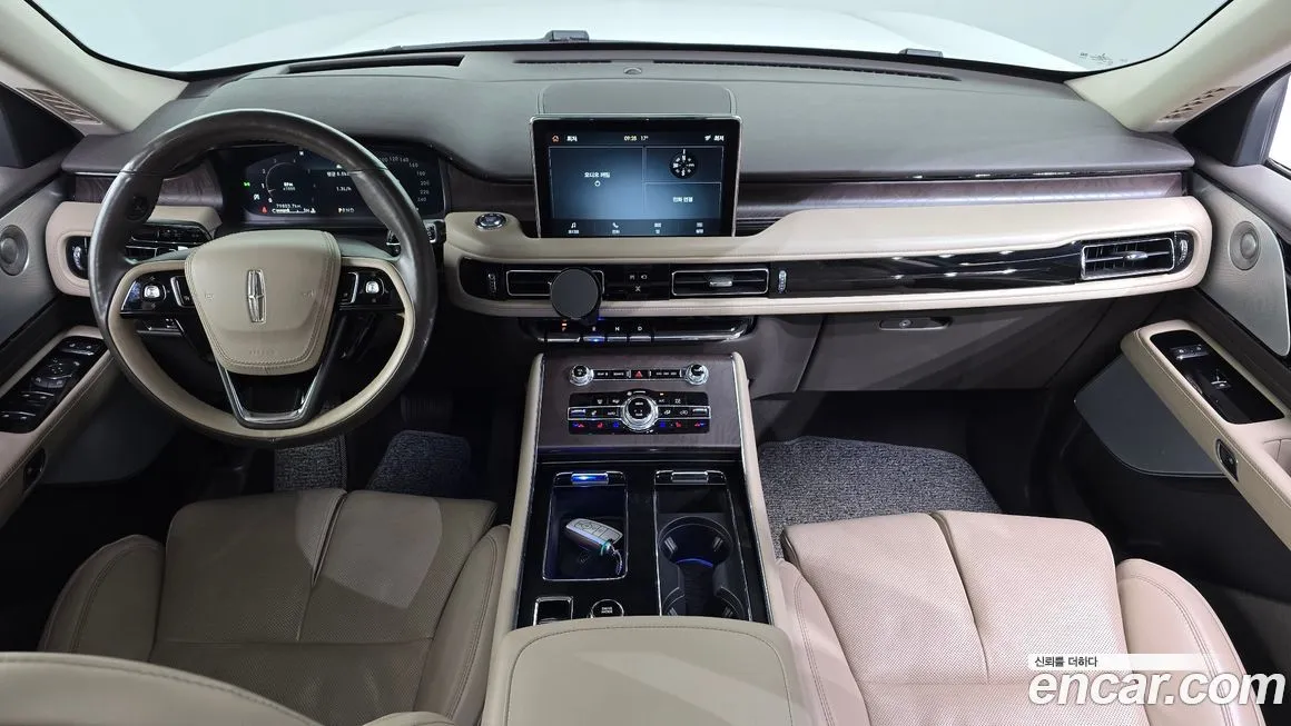 Lincoln Aviator — фото 10