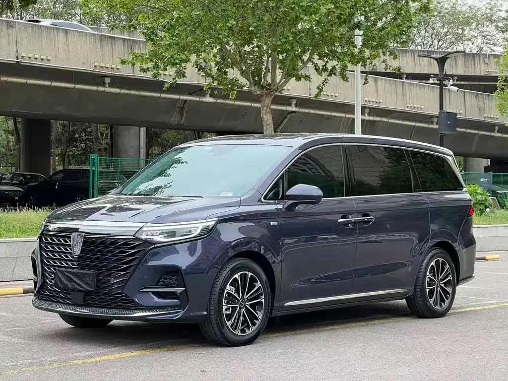 Roewe iMAX8 — фото 1