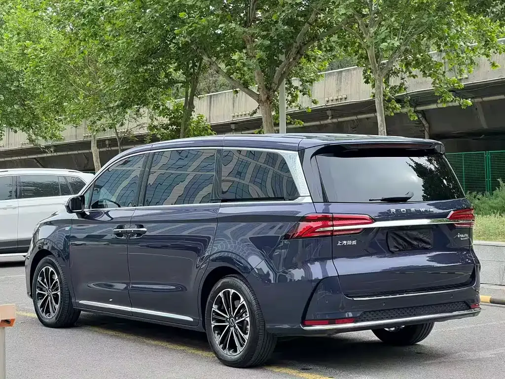 Roewe iMAX8 — фото 6