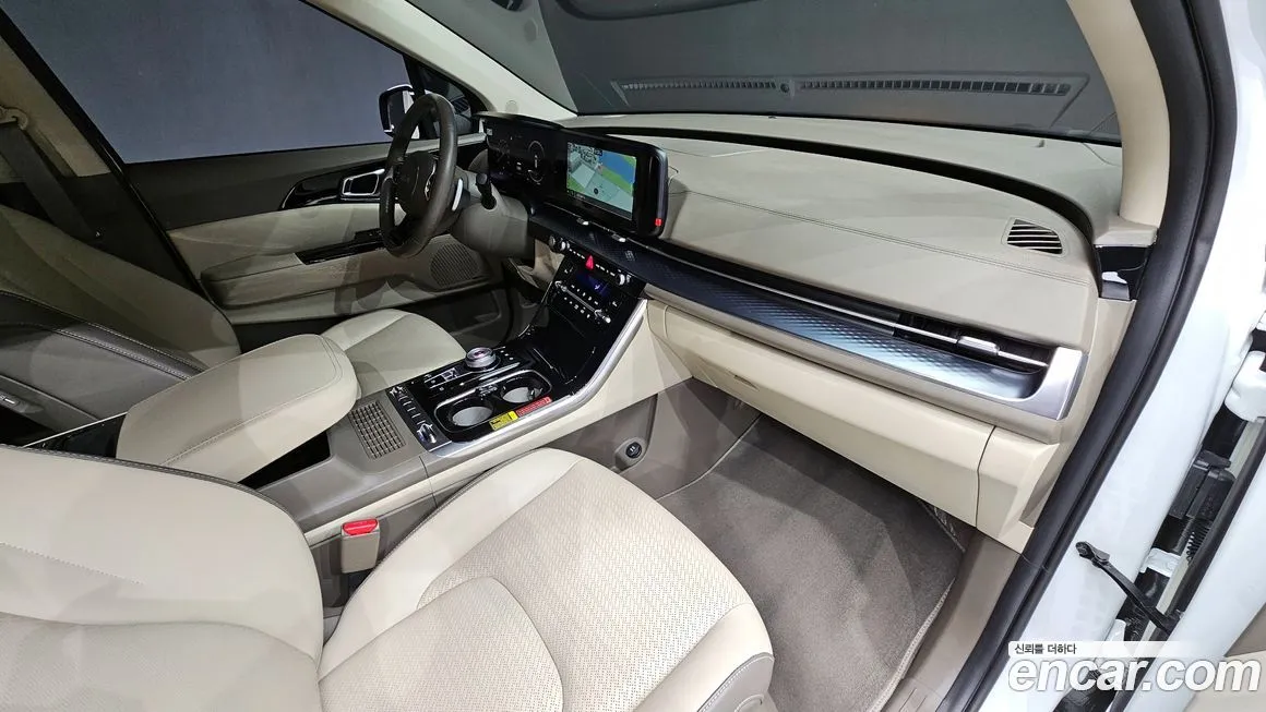 Kia Carnival — фото 4