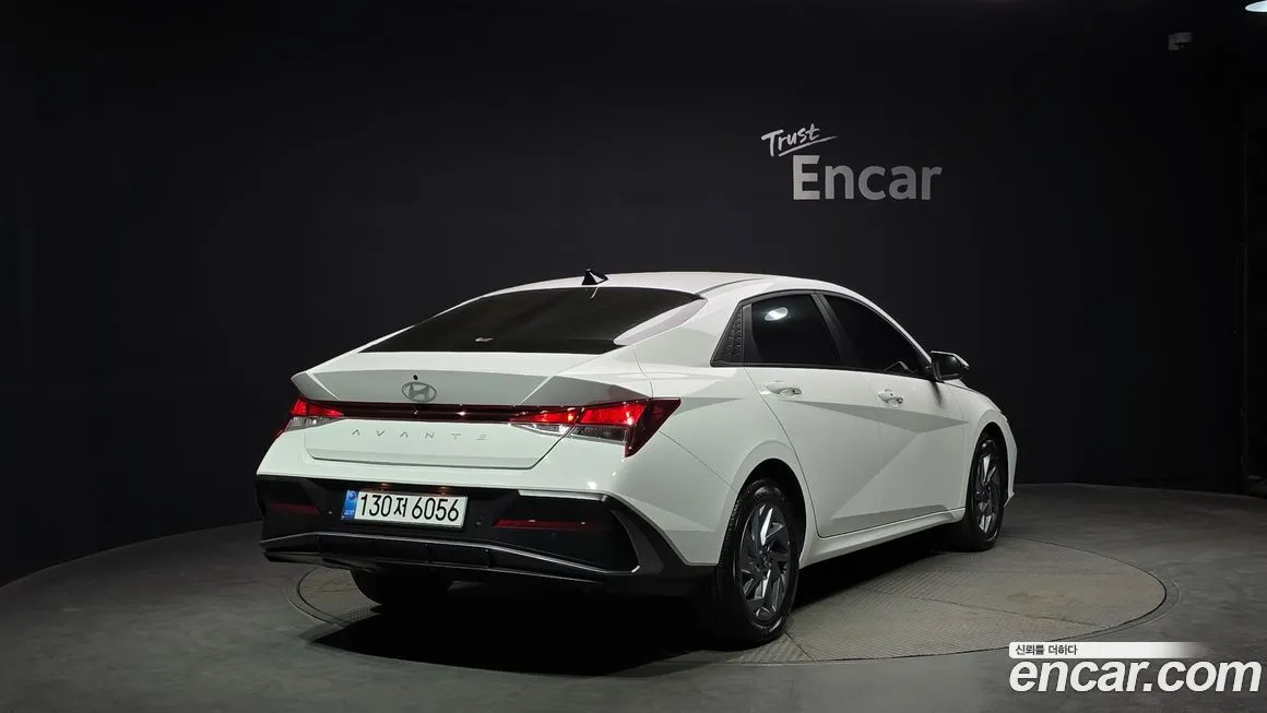 Hyundai AVANTE — фото 4