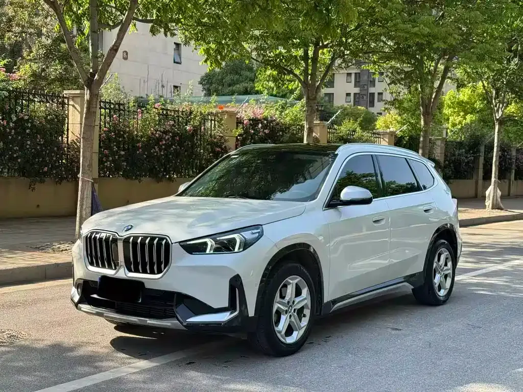 BMW X1 — фото 7