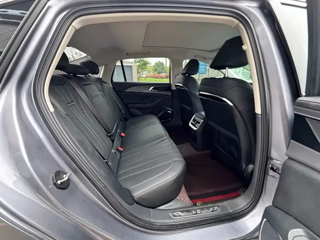 Hongqi H5 2024 из CN, фото 3