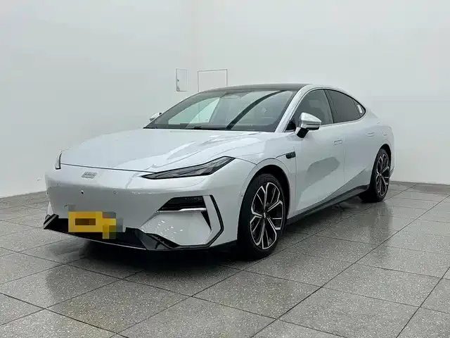 Geely Galaxy E8 — фото 1