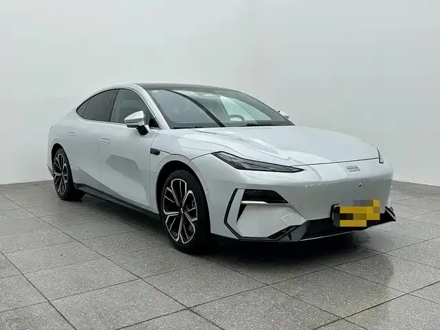Geely Galaxy E8 — фото 8