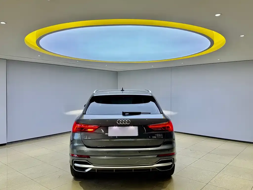 Audi Q3 — фото 5