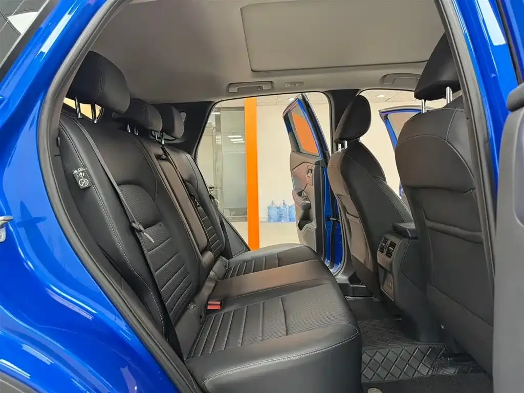 Nissan Qashqai — фото 10