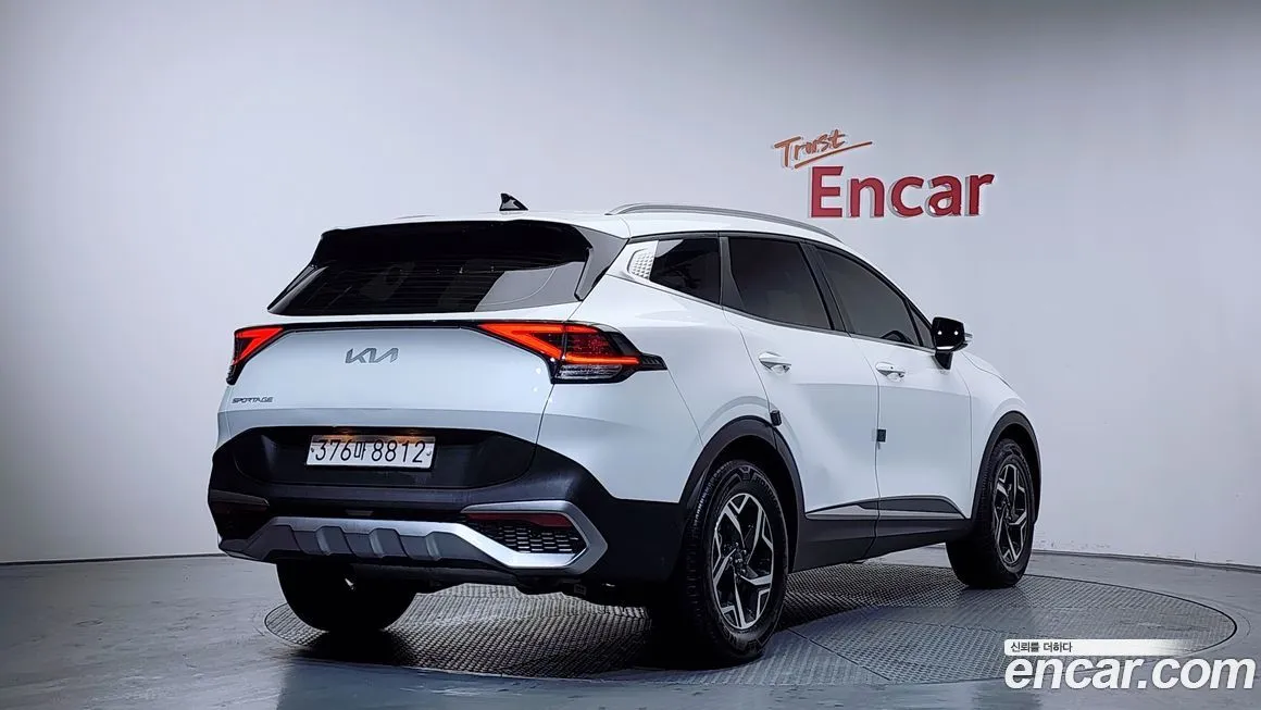 Kia Sportage — фото 9