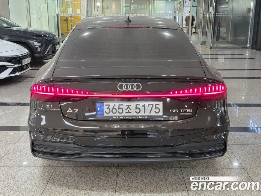 Audi A7 — фото 10