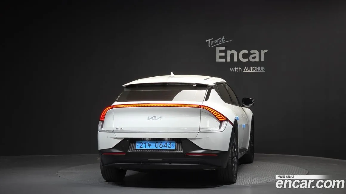 Kia EV6 — фото 9