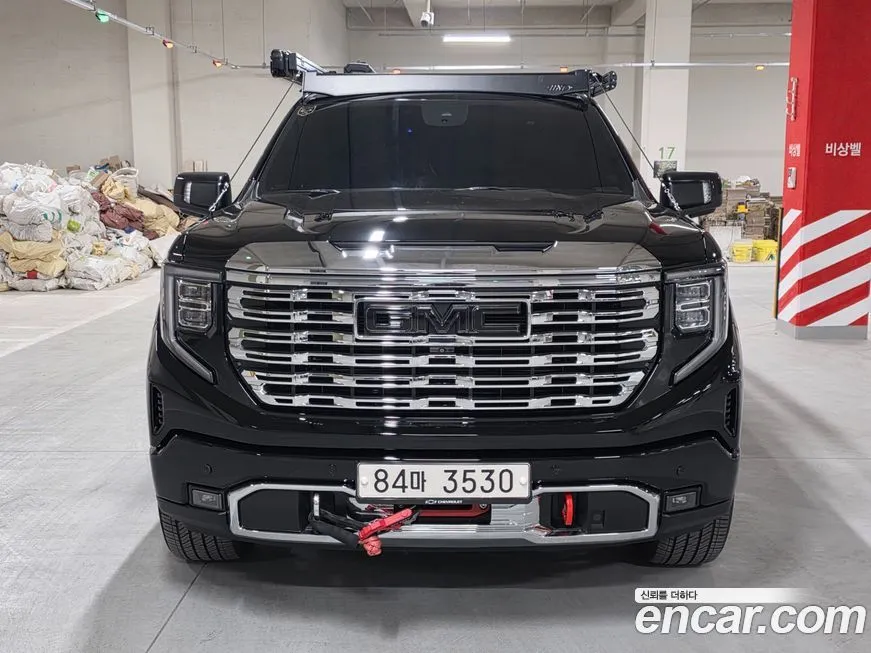 GMC Sierra