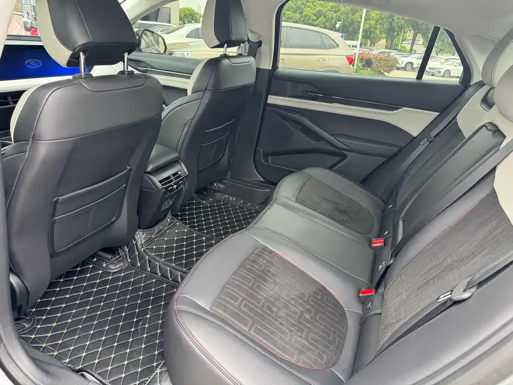 Ford Mondeo 2022 из CN, фото 5