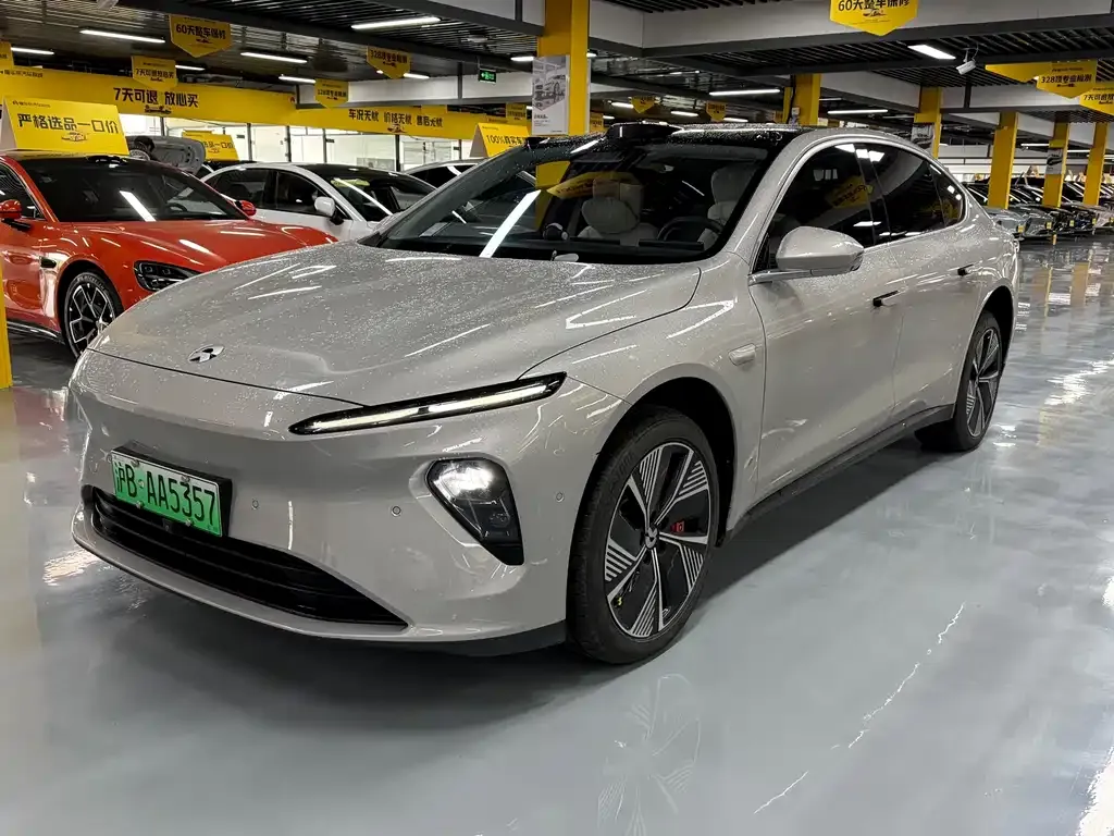 NIO ET7