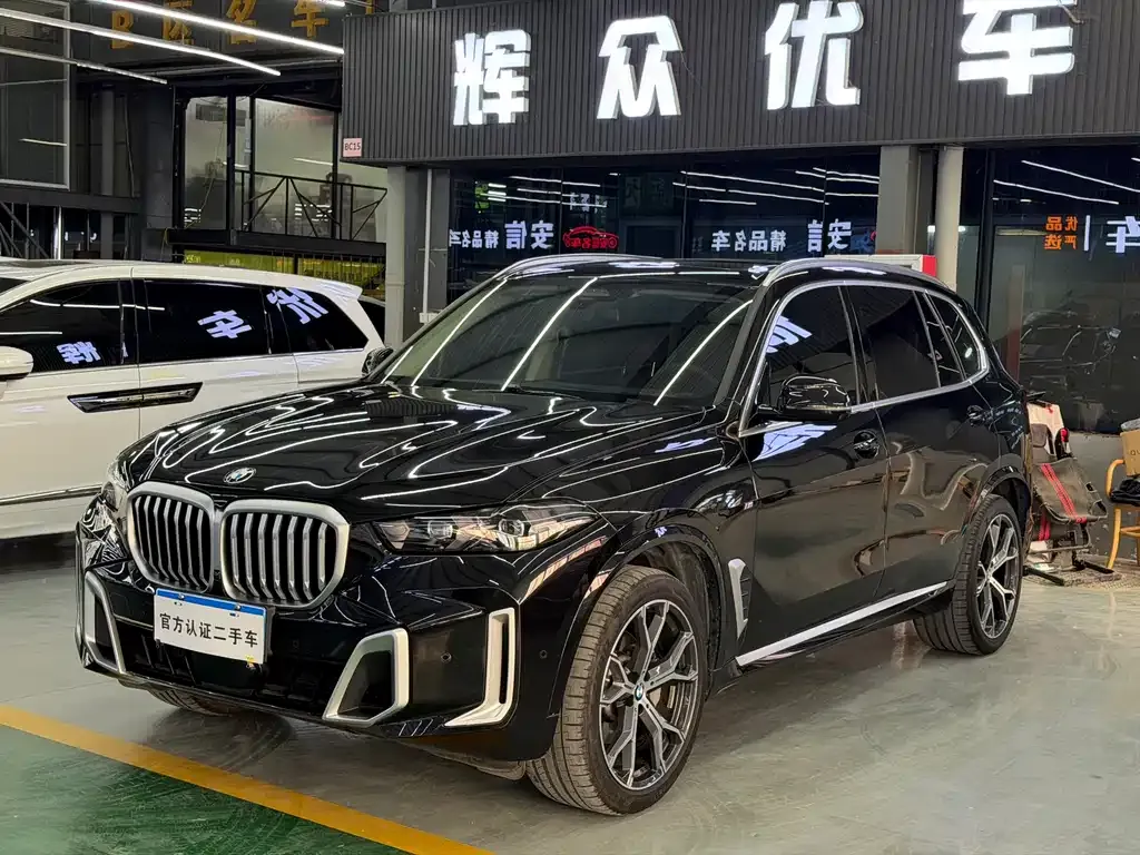 BMW X5 — фото 1