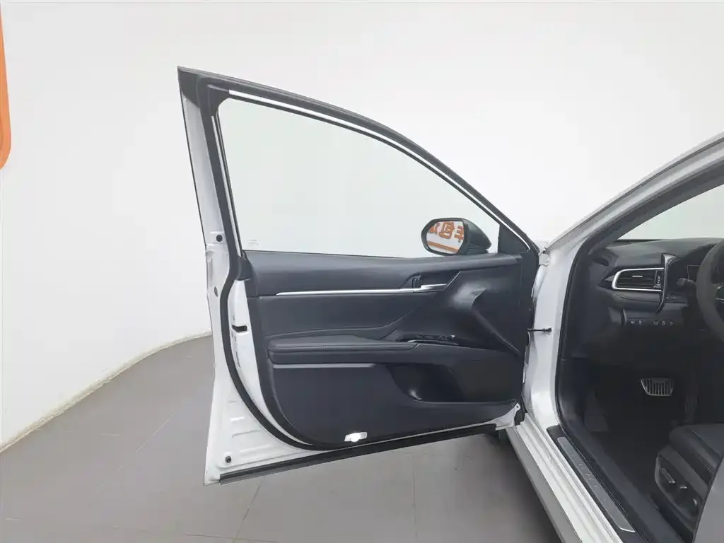 Toyota Camry 2022 из CN, фото 10