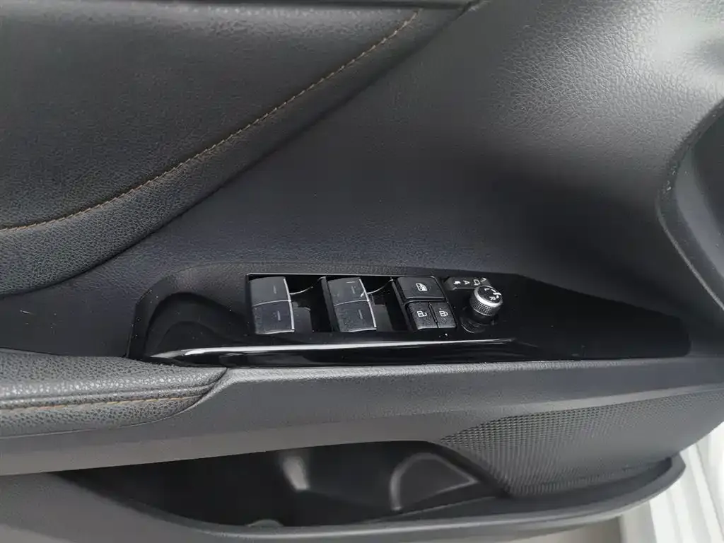 Toyota Camry 2022 из CN, фото 9