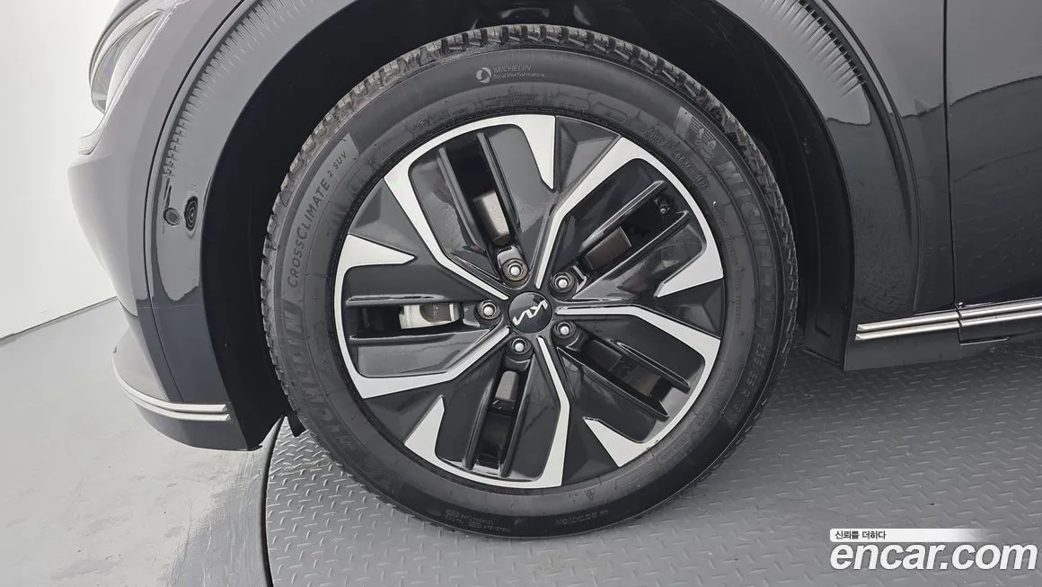 Kia EV6 — фото 6