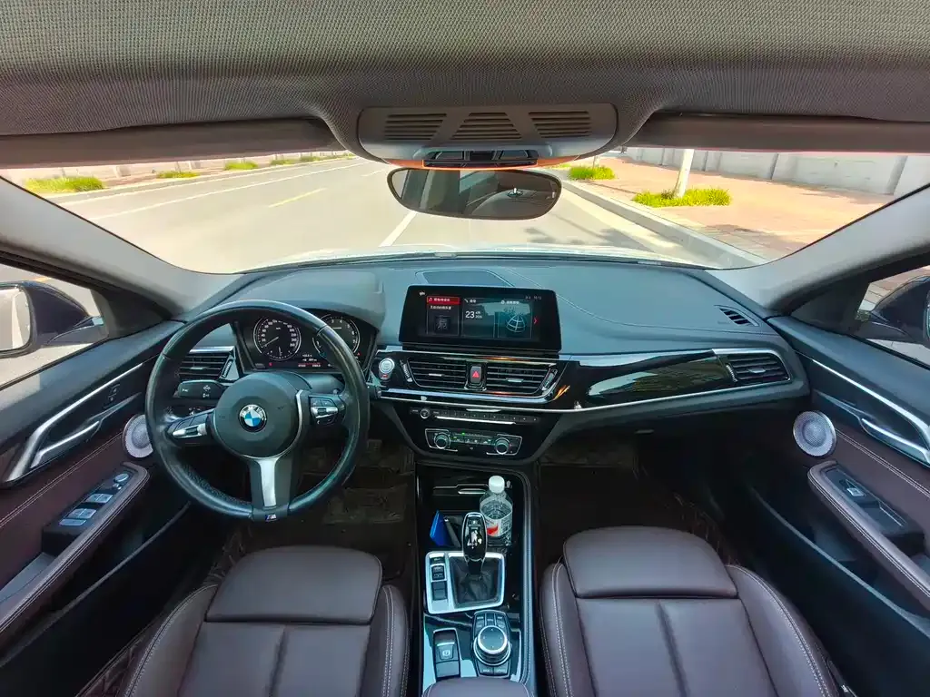 BMW 1 Series 2023 из CN, фото 8