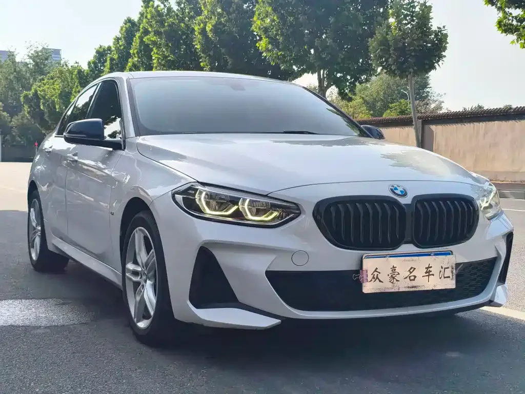 BMW 1 Series 2023 из CN, фото 9