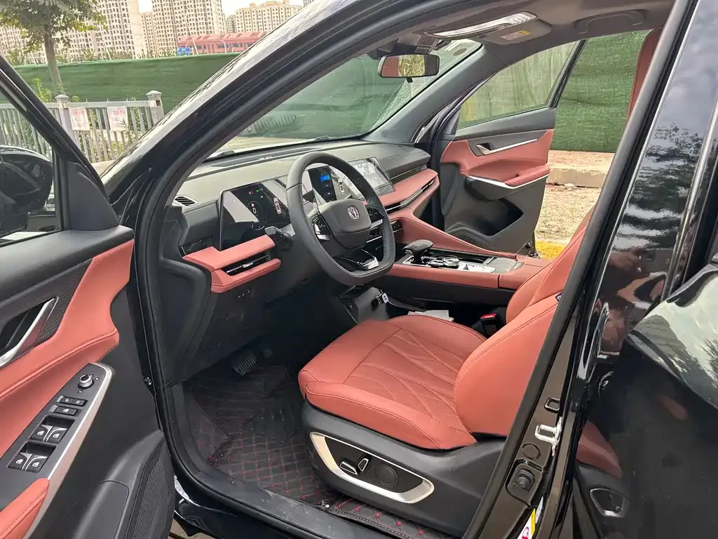 Changan CS75PLUS — фото 4