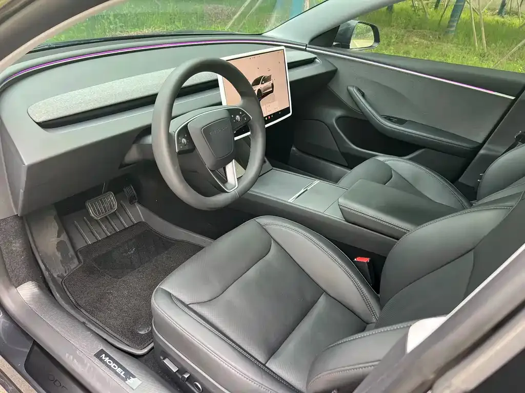 Tesla Model 3 — фото 3