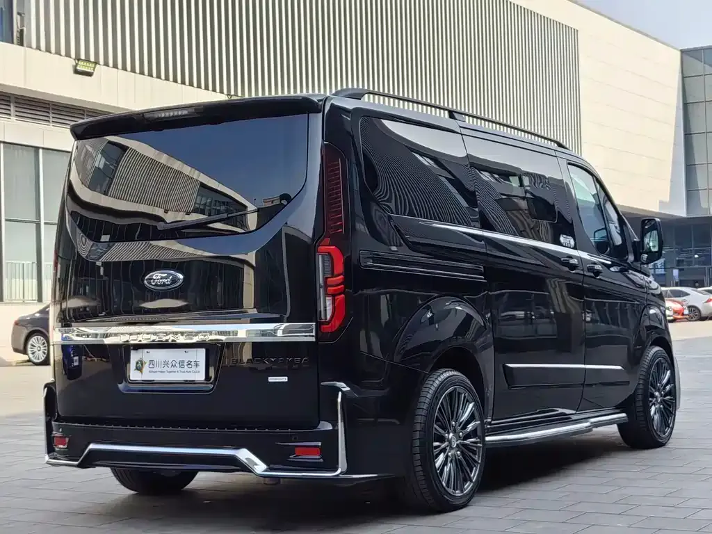 Ford Tourneo 2025 из CN, фото 7