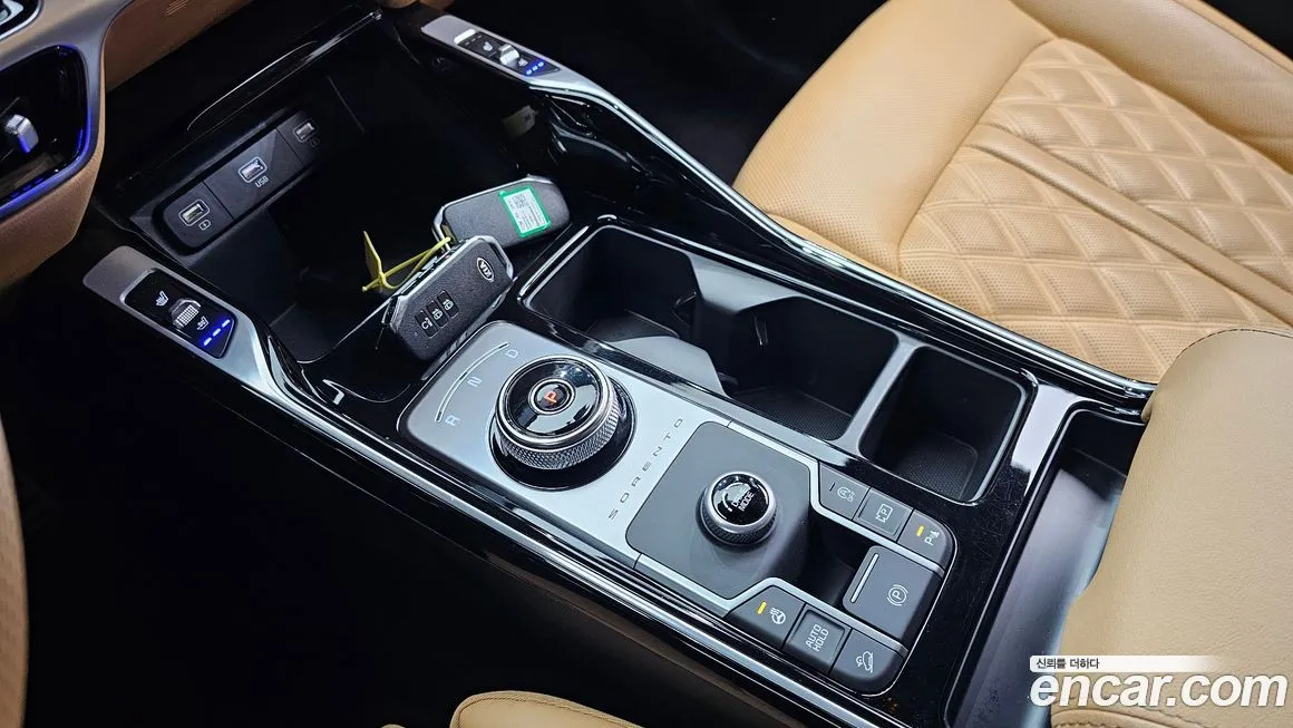 Kia Sorento — фото 8