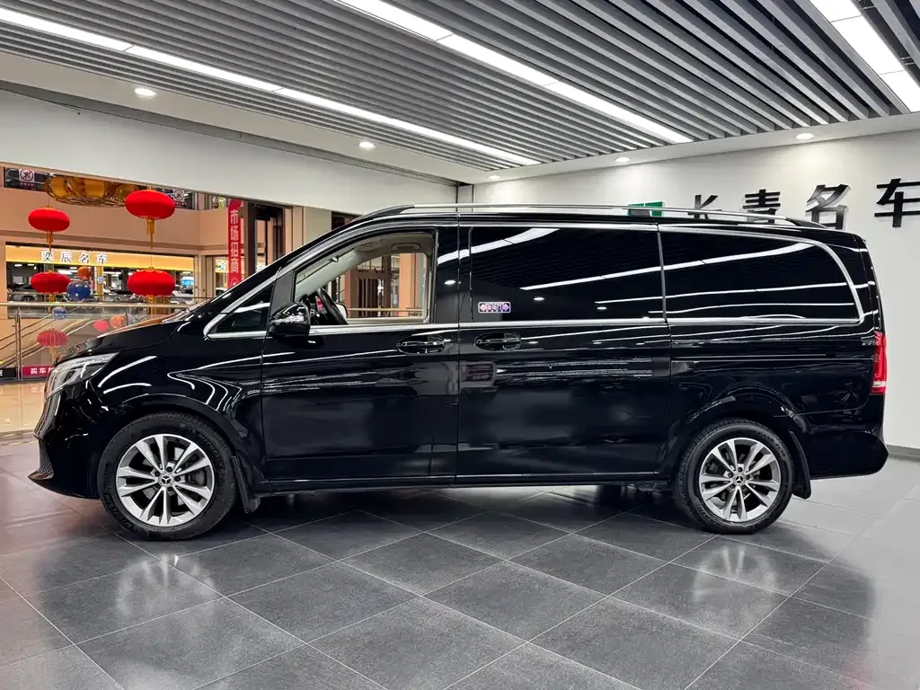 Mercedes-Benz V-Class 2022 из CN, фото 5