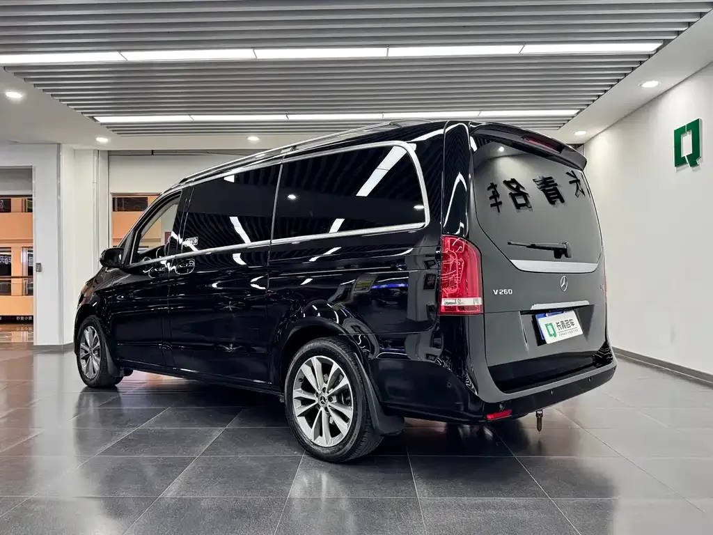 Mercedes-Benz V-Class 2022 из CN, фото 8