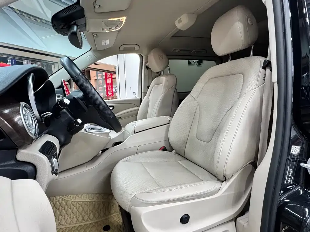 Mercedes-Benz V-Class 2022 из CN, фото 9