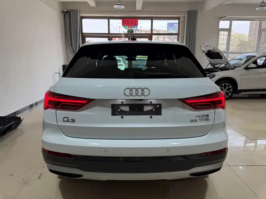 Audi Q3 — фото 2