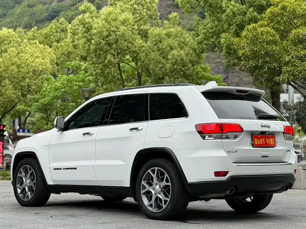 Jeep Grand Cherokee (Import) 2022 из CN, фото 6