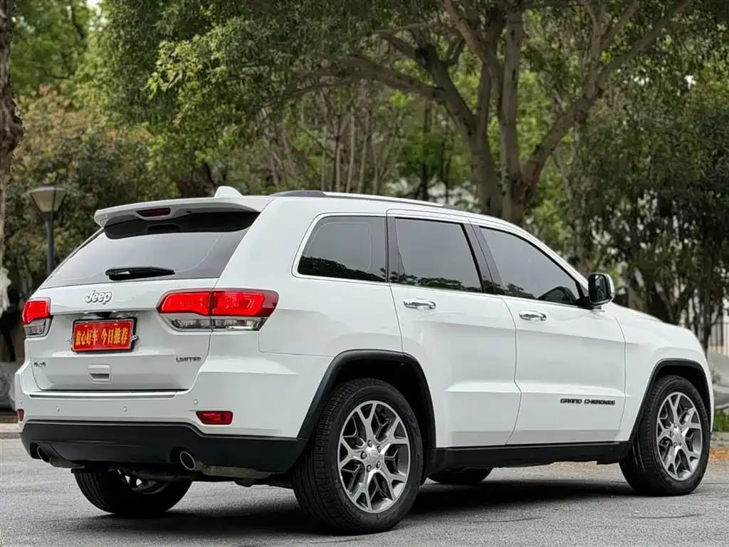 Jeep Grand Cherokee (Import) 2022 из CN, фото 8