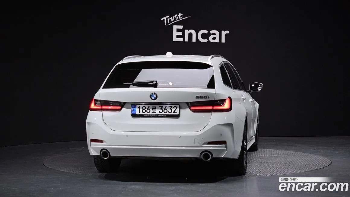 BMW 3-Series 2023 из KR, фото 2