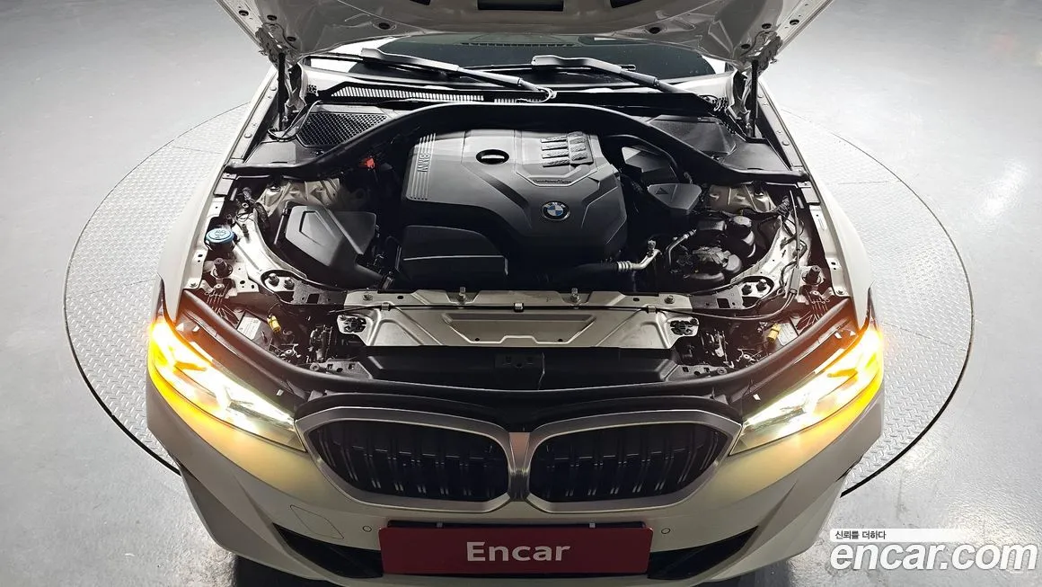 BMW 3-Series 2023 из KR, фото 10