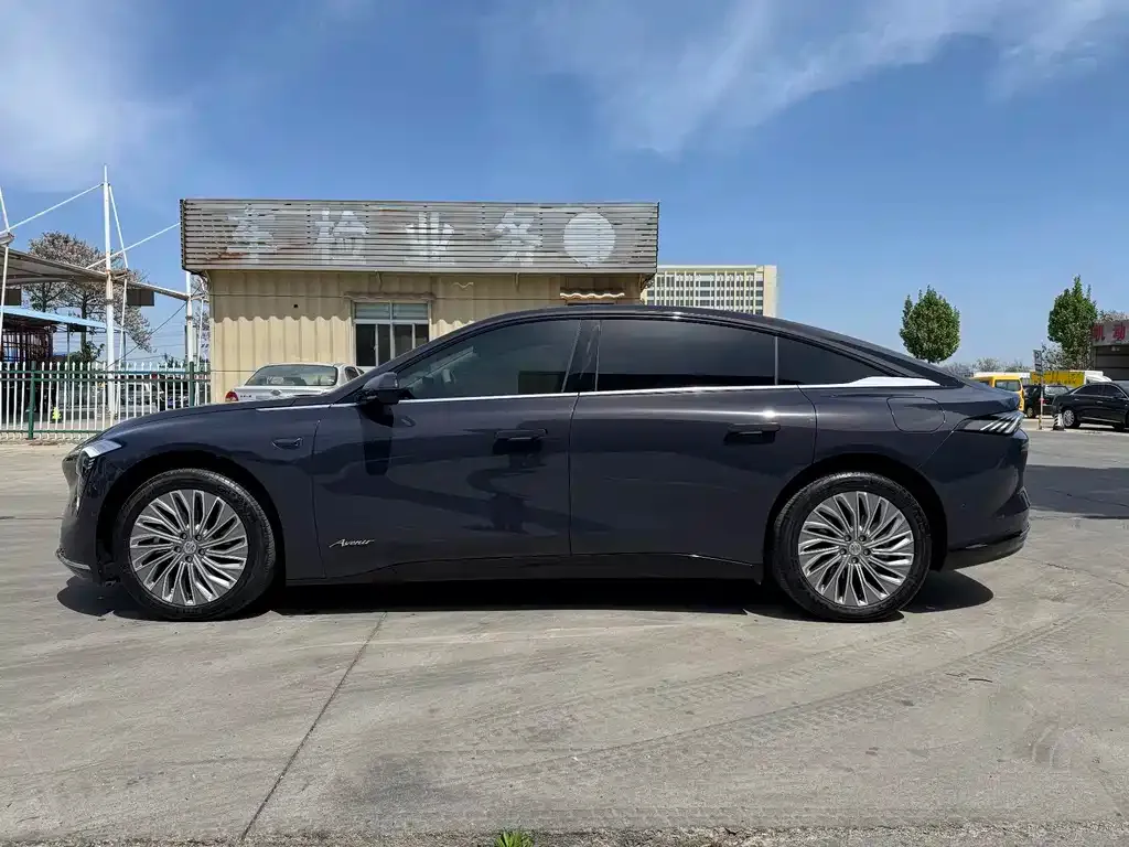 Buick Electra L7 2025 из CN, фото 10