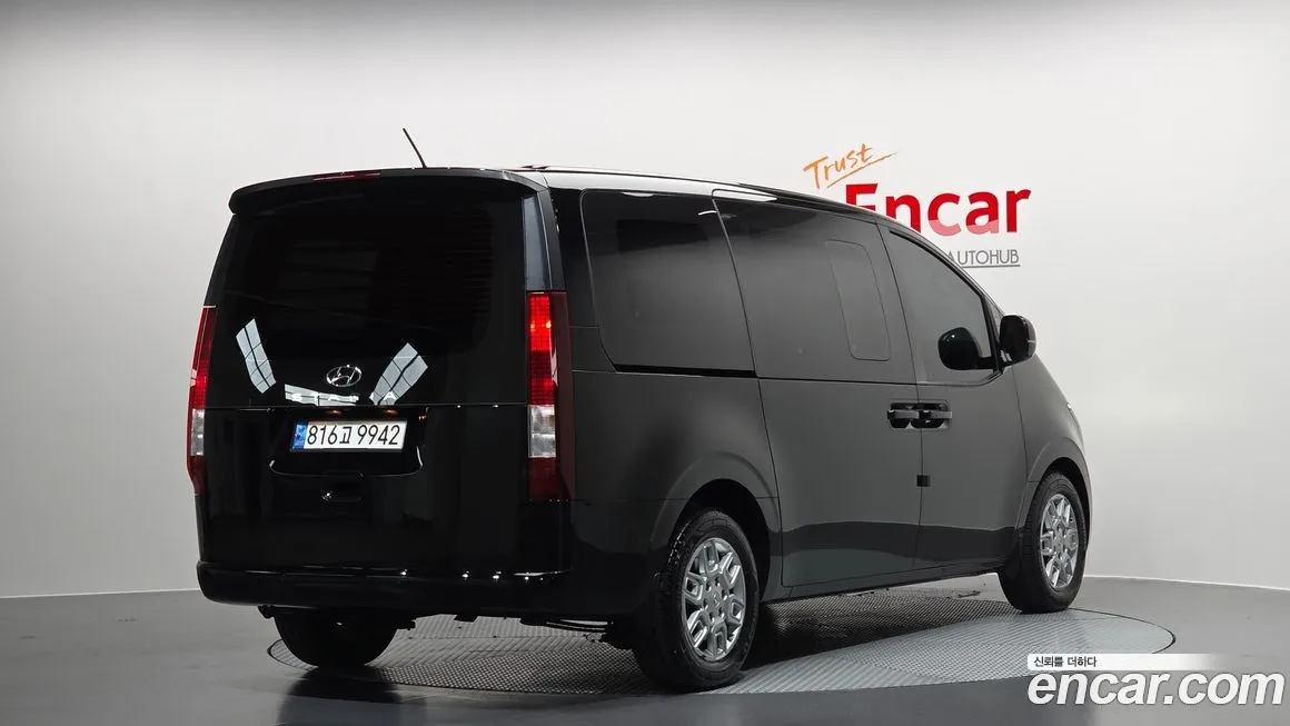 Hyundai Staria 2023 из KR, фото 4