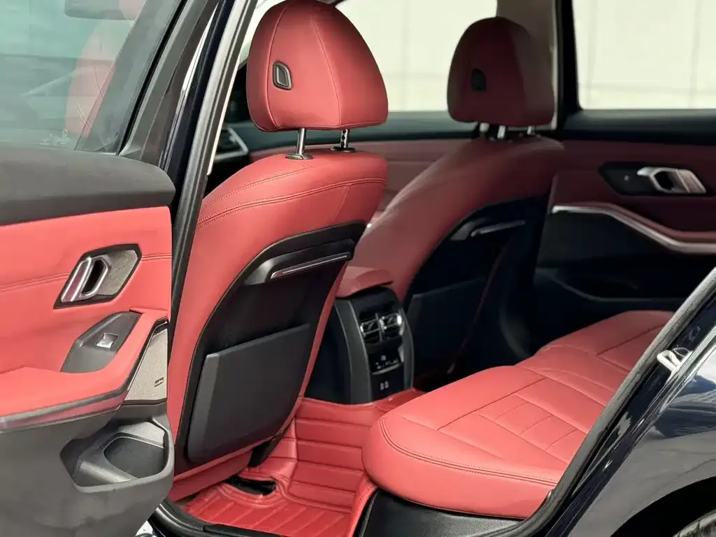BMW 3 Series 2021 из CN, фото 6