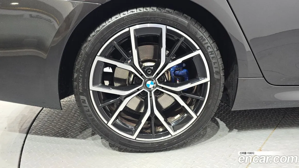 BMW 5-Series 2023 из KR, фото 9
