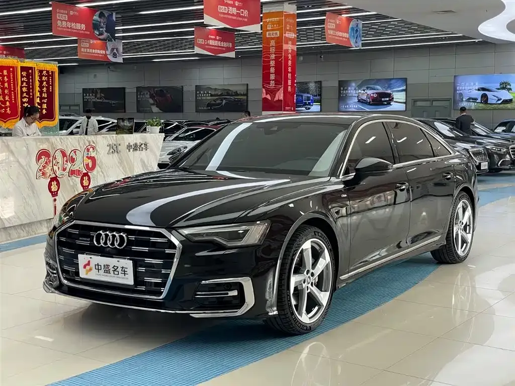 Audi A6L — фото 1