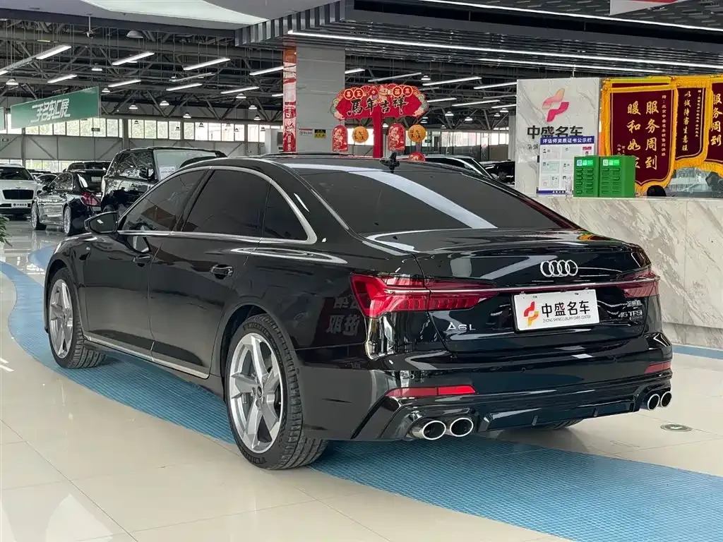 Audi A6L — фото 6